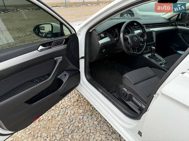 Белый Фольксваген Пассат, объемом двигателя 1.97 л и пробегом 188 тыс. км за 17550 $, фото 12 на Automoto.ua
