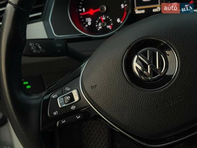 Белый Фольксваген Пассат, объемом двигателя 1.97 л и пробегом 180 тыс. км за 21000 $, фото 21 на Automoto.ua