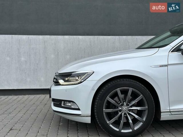 Білий Фольксваген Пассат, об'ємом двигуна 1.97 л та пробігом 239 тис. км за 19500 $, фото 28 на Automoto.ua