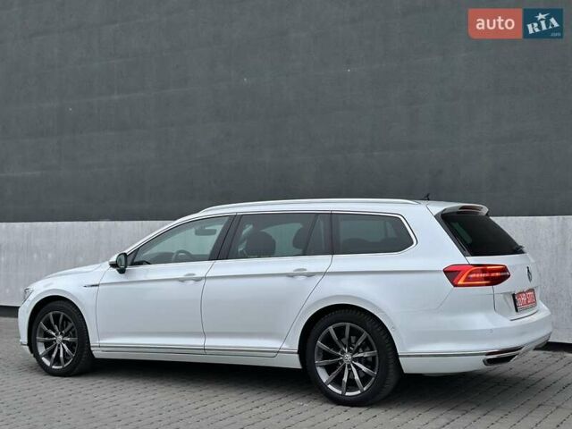 Білий Фольксваген Пассат, об'ємом двигуна 1.97 л та пробігом 239 тис. км за 19500 $, фото 10 на Automoto.ua