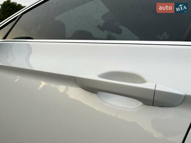 Белый Фольксваген Пассат, объемом двигателя 1.97 л и пробегом 267 тыс. км за 17890 $, фото 43 на Automoto.ua