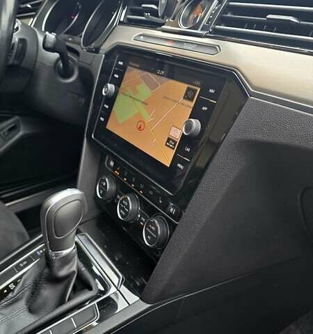 Белый Фольксваген Пассат, объемом двигателя 1.97 л и пробегом 223 тыс. км за 18290 $, фото 19 на Automoto.ua