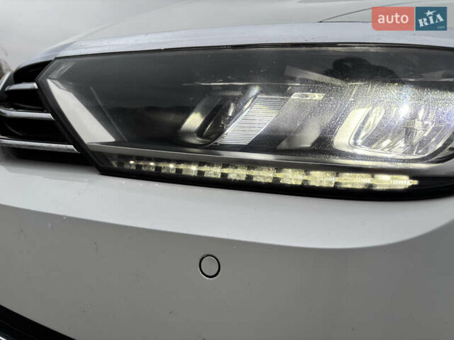 Белый Фольксваген Пассат, объемом двигателя 1.97 л и пробегом 268 тыс. км за 17890 $, фото 28 на Automoto.ua