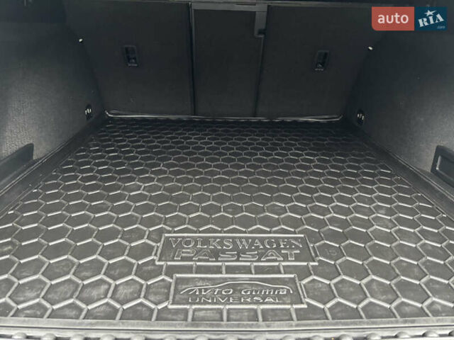 Белый Фольксваген Пассат, объемом двигателя 1.97 л и пробегом 268 тыс. км за 17890 $, фото 86 на Automoto.ua
