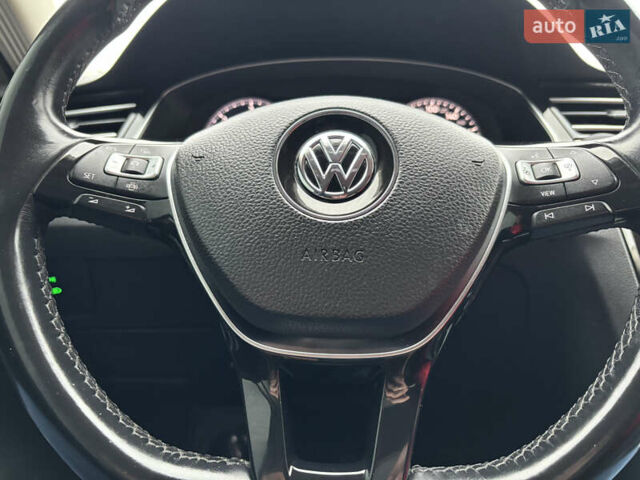 Белый Фольксваген Пассат, объемом двигателя 1.97 л и пробегом 268 тыс. км за 17890 $, фото 79 на Automoto.ua