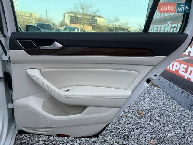 Белый Фольксваген Пассат, объемом двигателя 1.97 л и пробегом 235 тыс. км за 17500 $, фото 16 на Automoto.ua