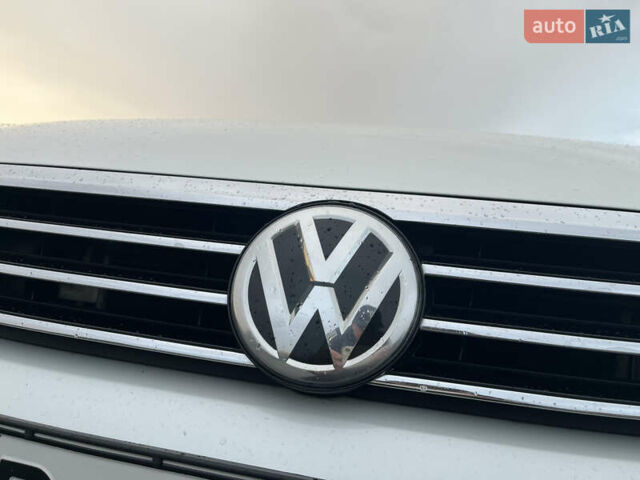 Белый Фольксваген Пассат, объемом двигателя 1.97 л и пробегом 267 тыс. км за 17890 $, фото 45 на Automoto.ua