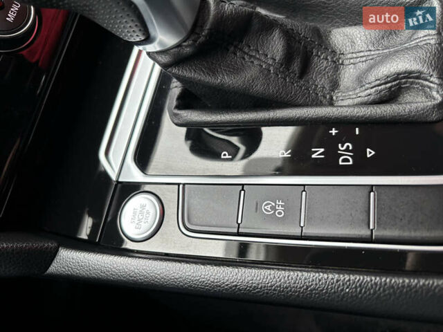 Белый Фольксваген Пассат, объемом двигателя 1.97 л и пробегом 268 тыс. км за 17890 $, фото 69 на Automoto.ua