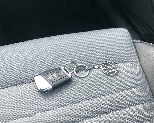 Белый Фольксваген Пассат, объемом двигателя 2 л и пробегом 212 тыс. км за 19500 $, фото 33 на Automoto.ua