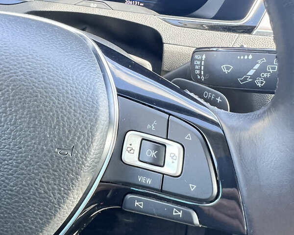 Белый Фольксваген Пассат, объемом двигателя 2 л и пробегом 205 тыс. км за 22200 $, фото 19 на Automoto.ua