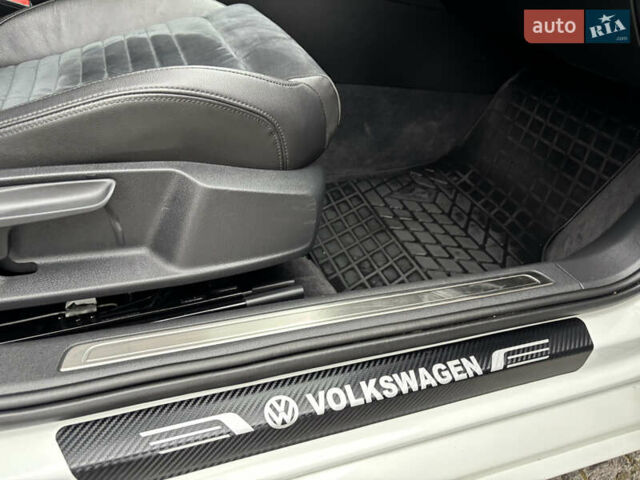 Белый Фольксваген Пассат, объемом двигателя 1.97 л и пробегом 268 тыс. км за 17890 $, фото 62 на Automoto.ua
