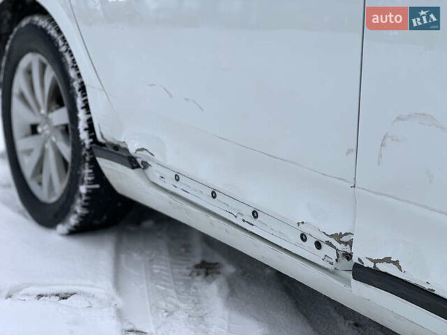 Білий Фольксваген Пассат, об'ємом двигуна 1.97 л та пробігом 229 тис. км за 12500 $, фото 9 на Automoto.ua