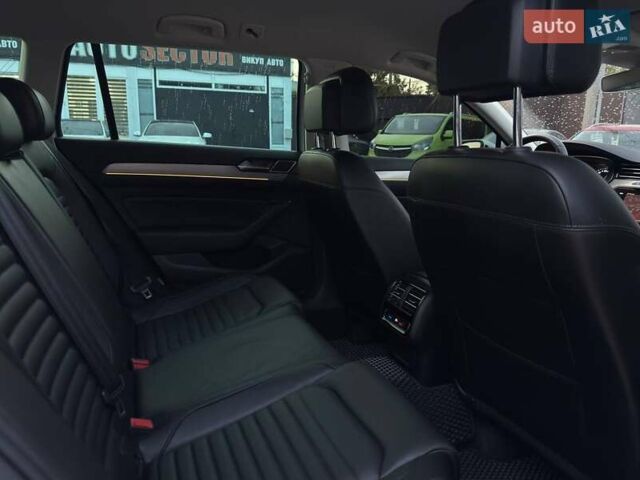 Белый Фольксваген Пассат, объемом двигателя 1.97 л и пробегом 180 тыс. км за 21000 $, фото 29 на Automoto.ua