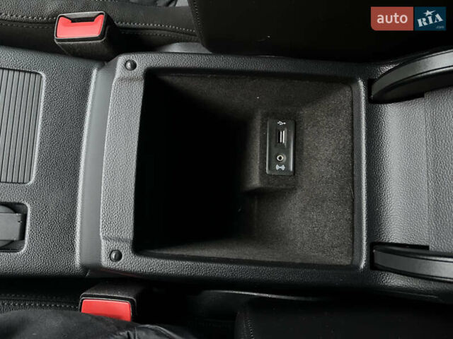 Белый Фольксваген Пассат, объемом двигателя 1.97 л и пробегом 267 тыс. км за 17890 $, фото 94 на Automoto.ua