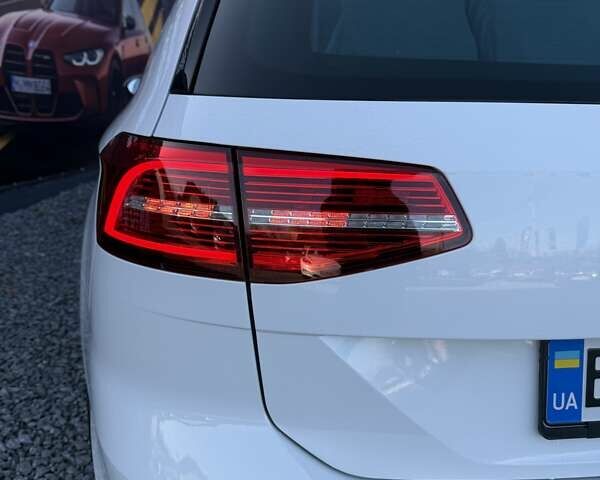 Белый Фольксваген Пассат, объемом двигателя 1.97 л и пробегом 235 тыс. км за 17500 $, фото 7 на Automoto.ua