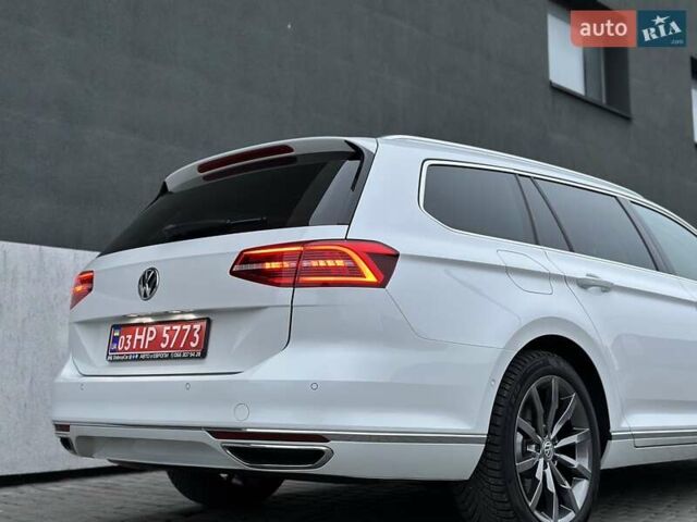 Білий Фольксваген Пассат, об'ємом двигуна 1.97 л та пробігом 239 тис. км за 19500 $, фото 24 на Automoto.ua