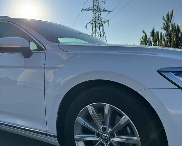 Білий Фольксваген Пассат, об'ємом двигуна 1.97 л та пробігом 225 тис. км за 19900 $, фото 5 на Automoto.ua