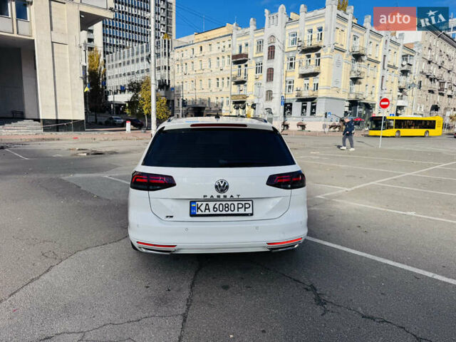 Белый Фольксваген Пассат, объемом двигателя 1.97 л и пробегом 275 тыс. км за 16499 $, фото 21 на Automoto.ua