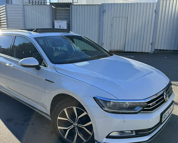 Белый Фольксваген Пассат, объемом двигателя 2 л и пробегом 223 тыс. км за 21500 $, фото 1 на Automoto.ua