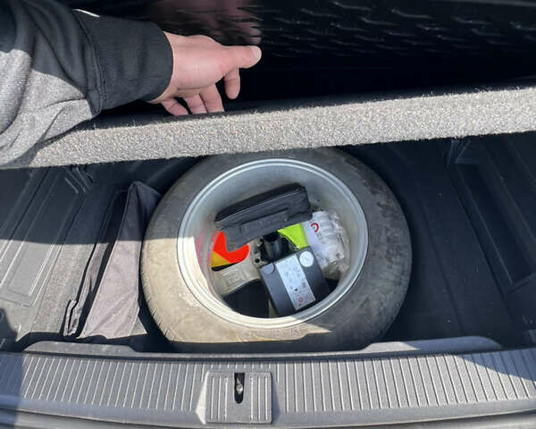 Белый Фольксваген Пассат, объемом двигателя 2 л и пробегом 205 тыс. км за 22200 $, фото 33 на Automoto.ua