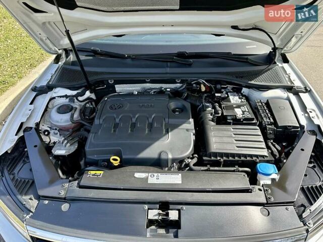 Белый Фольксваген Пассат, объемом двигателя 1.97 л и пробегом 130 тыс. км за 25950 $, фото 17 на Automoto.ua