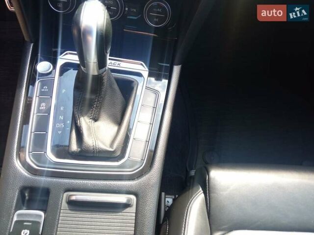 Белый Фольксваген Пассат, объемом двигателя 1.97 л и пробегом 170 тыс. км за 23000 $, фото 10 на Automoto.ua