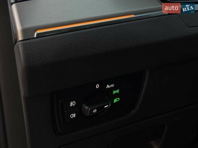 Белый Фольксваген Пассат, объемом двигателя 1.97 л и пробегом 180 тыс. км за 21000 $, фото 35 на Automoto.ua