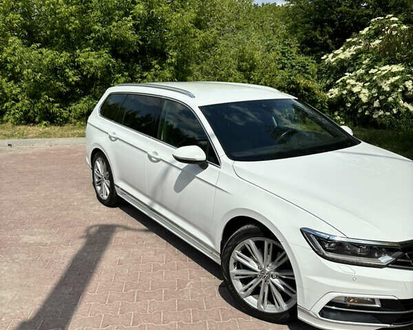 Белый Фольксваген Пассат, объемом двигателя 2 л и пробегом 212 тыс. км за 19500 $, фото 46 на Automoto.ua