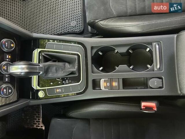 Белый Фольксваген Пассат, объемом двигателя 1.97 л и пробегом 194 тыс. км за 20600 $, фото 26 на Automoto.ua