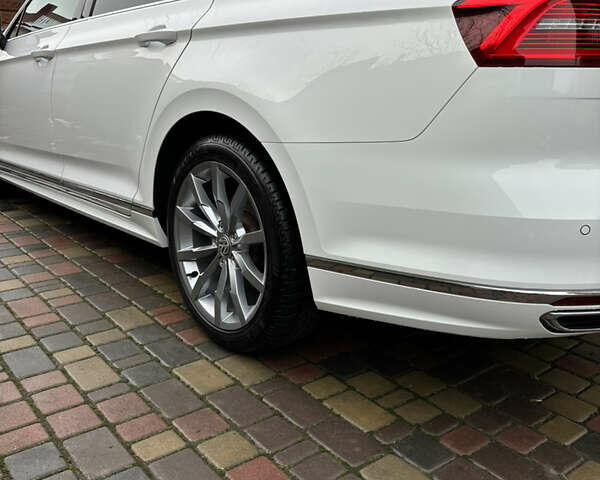 Белый Фольксваген Пассат, объемом двигателя 2 л и пробегом 212 тыс. км за 19500 $, фото 13 на Automoto.ua