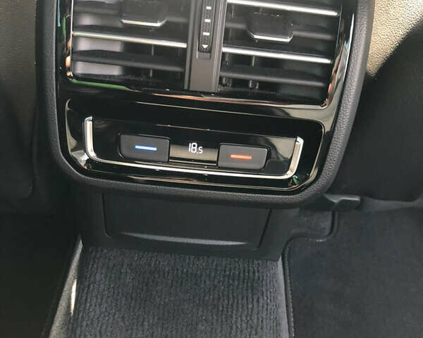 Белый Фольксваген Пассат, объемом двигателя 2 л и пробегом 212 тыс. км за 19500 $, фото 35 на Automoto.ua