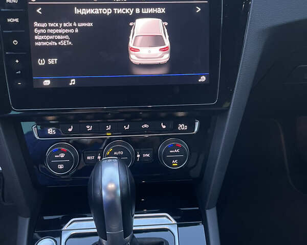 Белый Фольксваген Пассат, объемом двигателя 2 л и пробегом 212 тыс. км за 19500 $, фото 3 на Automoto.ua