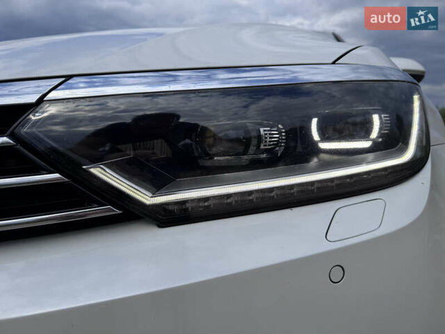 Белый Фольксваген Пассат, объемом двигателя 1.97 л и пробегом 250 тыс. км за 19800 $, фото 29 на Automoto.ua