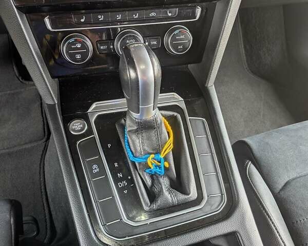Белый Фольксваген Пассат, объемом двигателя 1.97 л и пробегом 223 тыс. км за 17000 $, фото 13 на Automoto.ua
