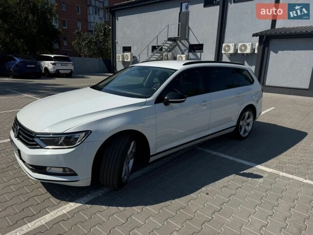 Белый Фольксваген Пассат, объемом двигателя 1.97 л и пробегом 242 тыс. км за 12500 $, фото 20 на Automoto.ua