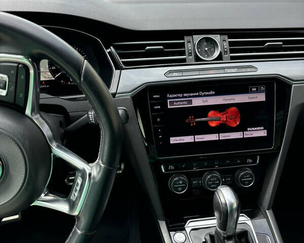 Белый Фольксваген Пассат, объемом двигателя 2 л и пробегом 212 тыс. км за 19500 $, фото 66 на Automoto.ua