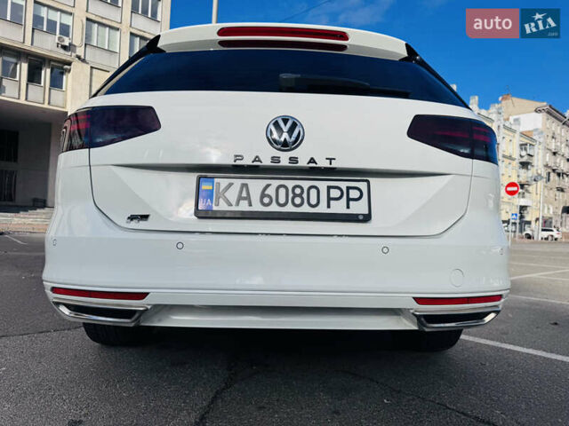 Белый Фольксваген Пассат, объемом двигателя 1.97 л и пробегом 275 тыс. км за 16499 $, фото 27 на Automoto.ua