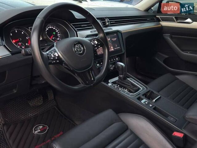 Белый Фольксваген Пассат, объемом двигателя 1.97 л и пробегом 180 тыс. км за 21000 $, фото 13 на Automoto.ua