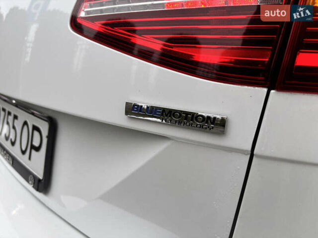 Белый Фольксваген Пассат, объемом двигателя 1.97 л и пробегом 268 тыс. км за 17890 $, фото 37 на Automoto.ua