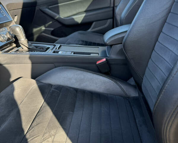 Білий Фольксваген Пассат, об'ємом двигуна 1.97 л та пробігом 225 тис. км за 19900 $, фото 12 на Automoto.ua