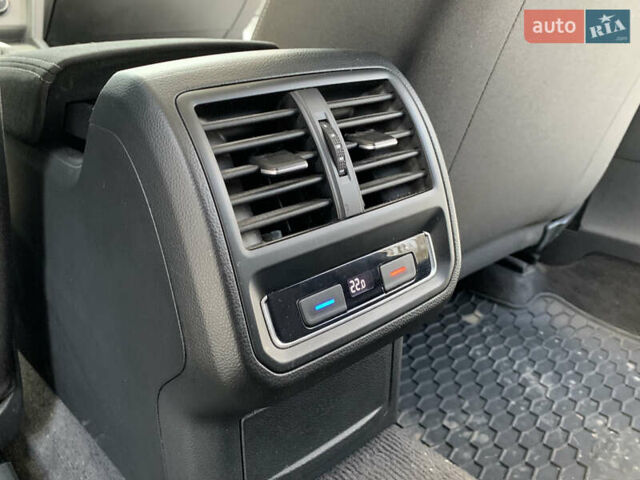 Білий Фольксваген Пассат, об'ємом двигуна 1.97 л та пробігом 229 тис. км за 12500 $, фото 22 на Automoto.ua