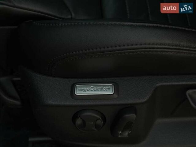 Белый Фольксваген Пассат, объемом двигателя 1.97 л и пробегом 180 тыс. км за 21000 $, фото 36 на Automoto.ua