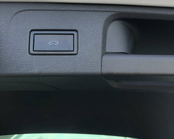 Белый Фольксваген Пассат, объемом двигателя 2 л и пробегом 212 тыс. км за 19500 $, фото 32 на Automoto.ua