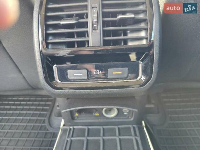 Белый Фольксваген Пассат, объемом двигателя 1.98 л и пробегом 212 тыс. км за 19300 $, фото 13 на Automoto.ua