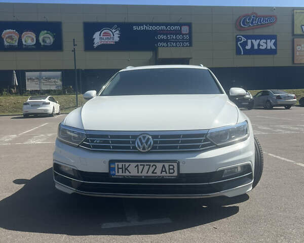 Белый Фольксваген Пассат, объемом двигателя 1.97 л и пробегом 180 тыс. км за 23199 $, фото 23 на Automoto.ua