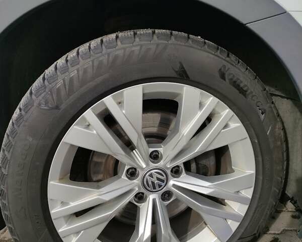 Белый Фольксваген Пассат, объемом двигателя 1.97 л и пробегом 193 тыс. км за 22999 $, фото 10 на Automoto.ua