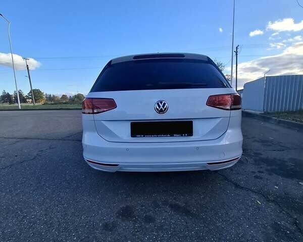 Білий Фольксваген Пассат, об'ємом двигуна 1.97 л та пробігом 199 тис. км за 21500 $, фото 4 на Automoto.ua