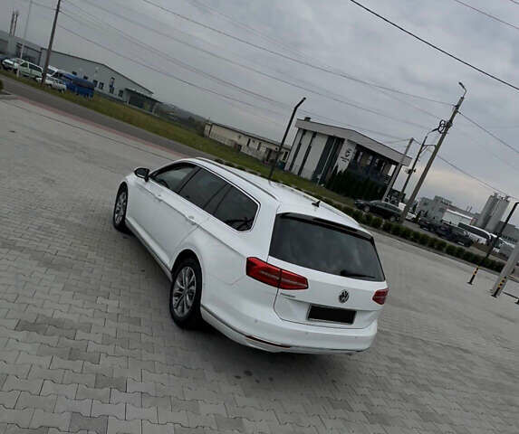 Белый Фольксваген Пассат, объемом двигателя 1.97 л и пробегом 185 тыс. км за 19500 $, фото 7 на Automoto.ua