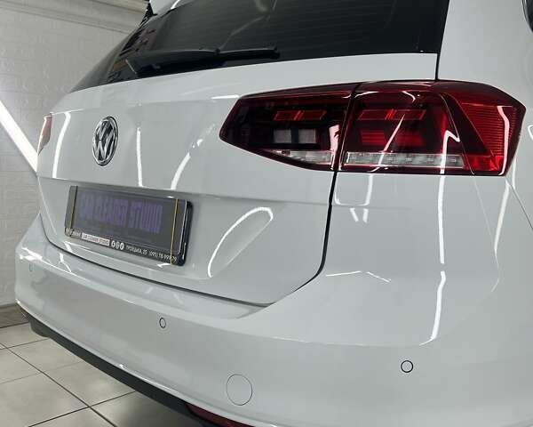 Белый Фольксваген Пассат, объемом двигателя 1.97 л и пробегом 260 тыс. км за 21000 $, фото 26 на Automoto.ua