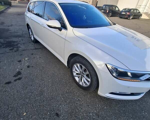 Білий Фольксваген Пассат, об'ємом двигуна 1.97 л та пробігом 199 тис. км за 21500 $, фото 11 на Automoto.ua